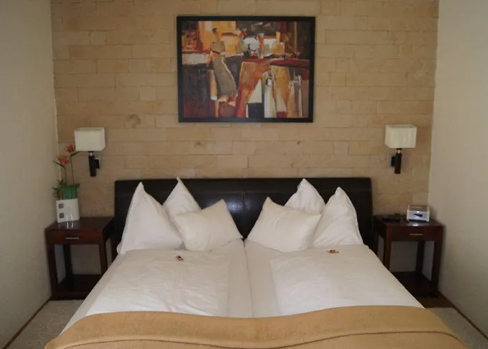 Kufsteinerhof Szálloda 3*